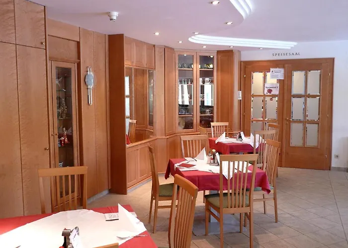 فندق Kurhotel Bad Zell *