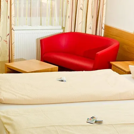 Kurhotel Bad Zell فندق باد زل