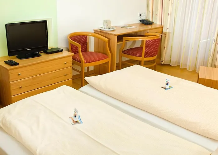 Kurhotel Bad Zell فندق باد زل